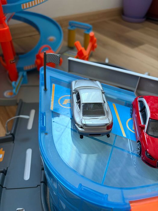 Продавам BBurago Mega Dealer Showroom Комплект за паркиране