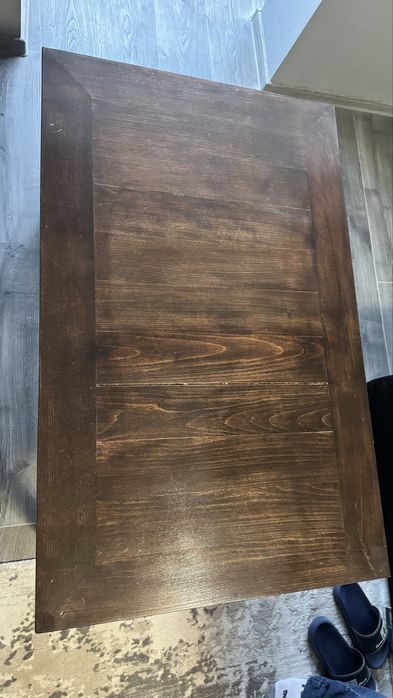 O masa mare si una mica, lemn masiv