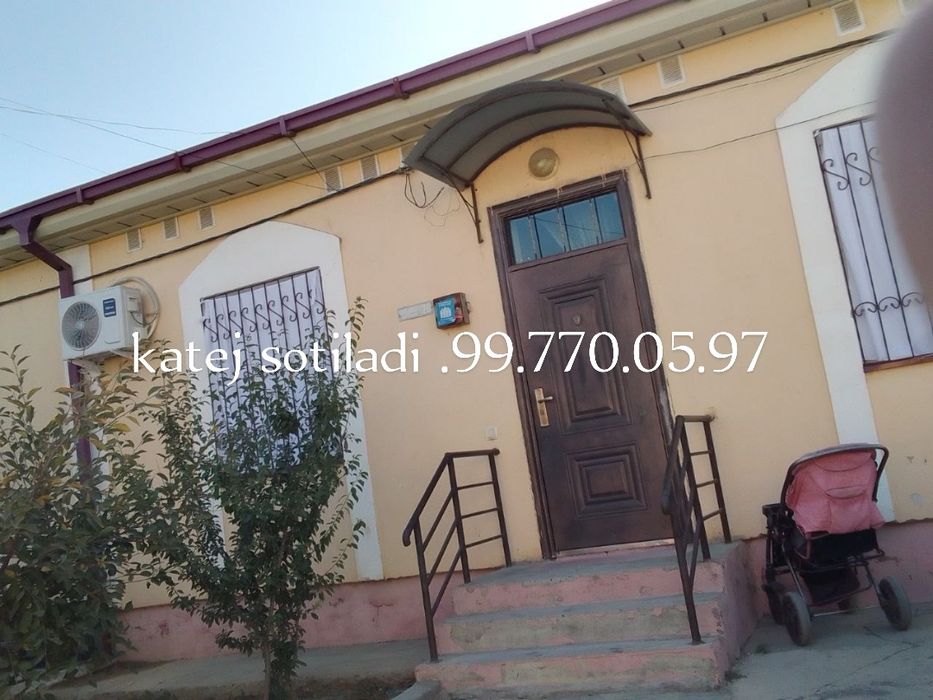 Саёхатда 3 хонали котеж срочни сотилади
