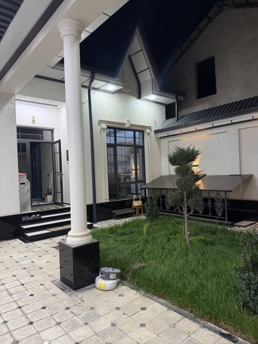 Срочно продается свой евродом 4 комнаты, кухня, подвал, 2соток