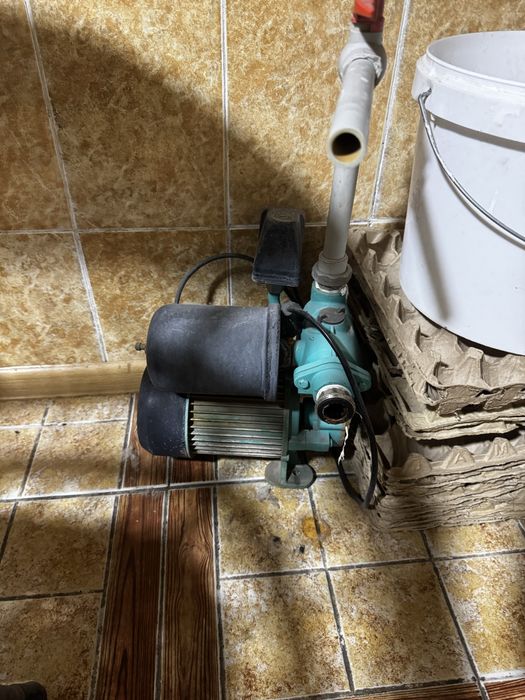 Продам насос для воды