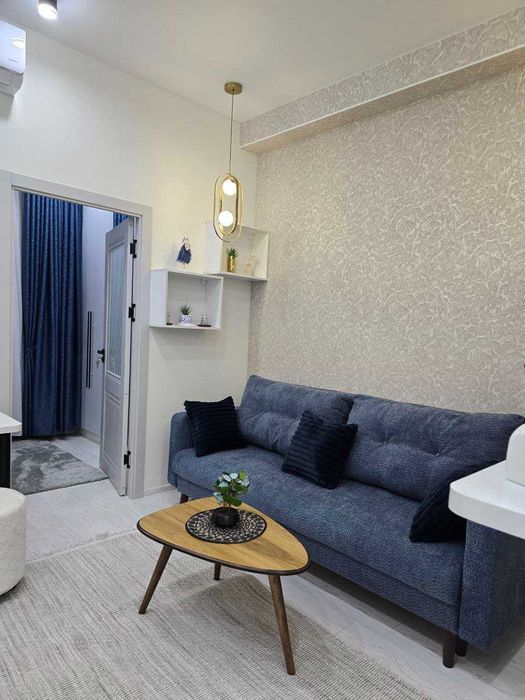 Ориентир: ул. Шота Руставели, Южный вокзал Площадь: 30 м² + 4 м² евро;