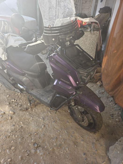 Продам скутер Tank