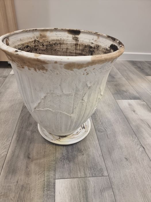 Продам горшок для цветов