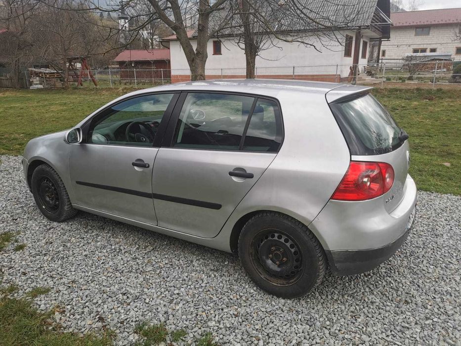 Vând golf 5 1.4 benzina