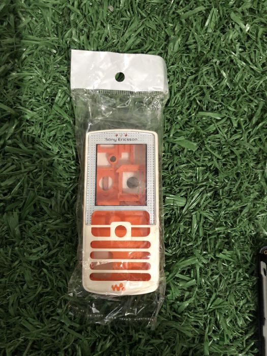 Корпуса на телефоны , панели