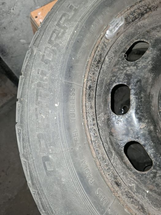 Anvelope iarna 195 65 R 15