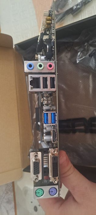Материнская плата: ASUS H610M-R D4 возможен обмен