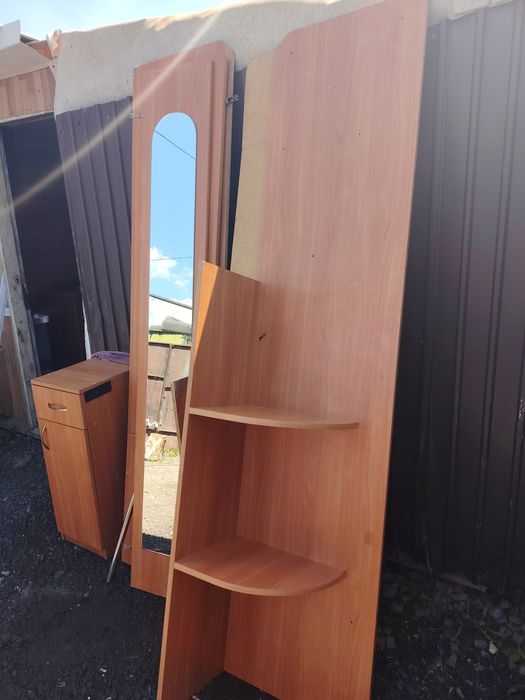 Продам шкаф прихожую