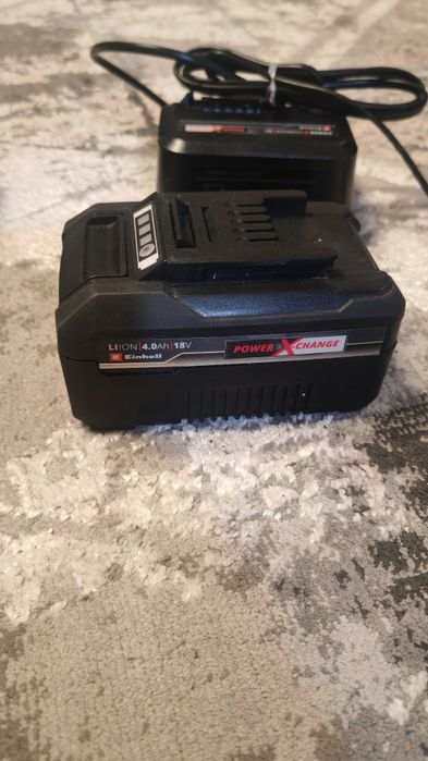 Acumulator Einhell 4Ah 18v+încărcător