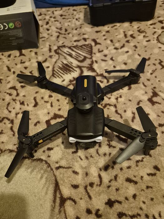 в продаже квадракоптер