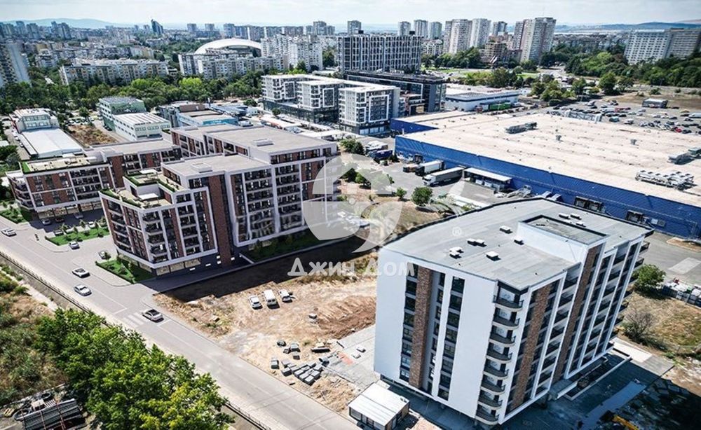 Продава се Едностаен апартамент в Бургас, Изгрев - 50 кв.м за 755 €/кв.м - Снимка #1
