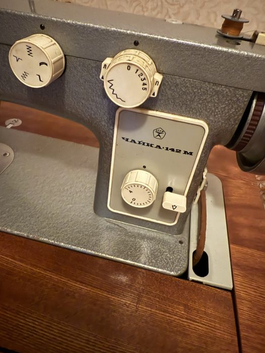 Продается швейная машинка