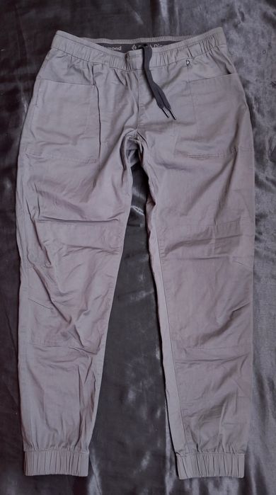 Black Diamond L панталон за катерене и спорт