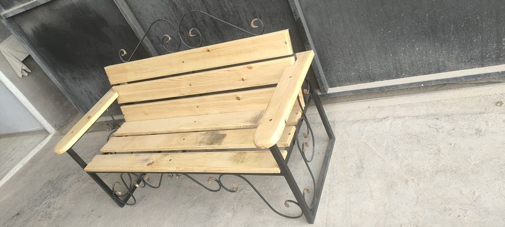 Садовые скамейки