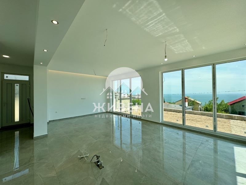 Продава се Къща в к.к. Албена - 151 кв.м за 1755 €/кв.м - Снимка #2