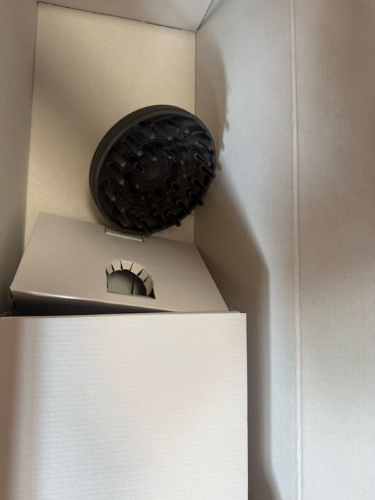 Продам Dyson оригинал