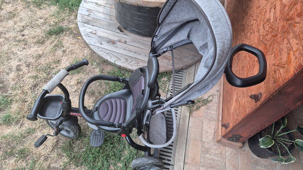 Децка триколка Вуоx само лично предаване , Перник