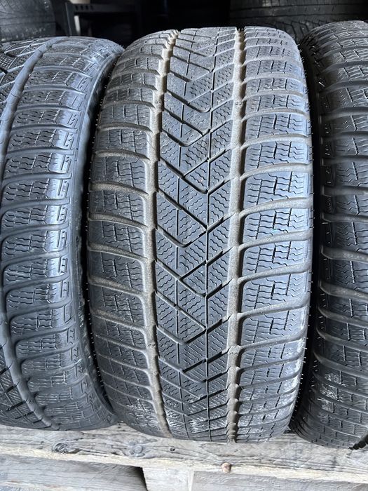 4 anvelope iarna 225/40/19+255/35/19 Pirelli Runflat 2020!