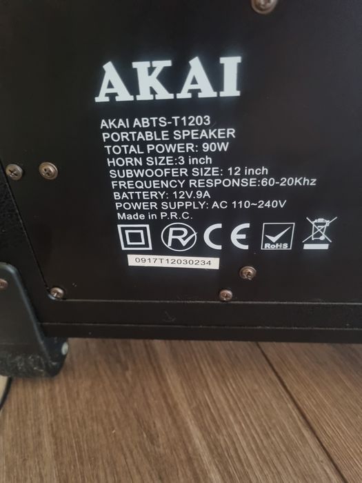 Boxa AKAI portabila.