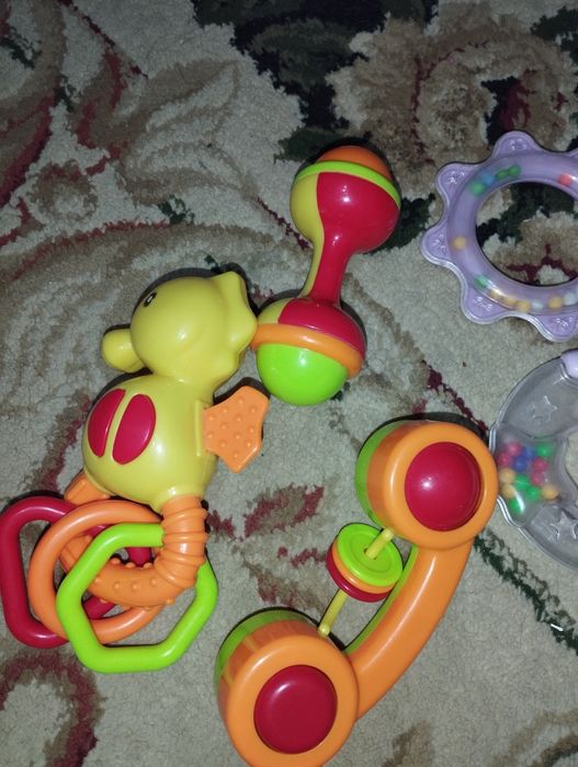 Погремушки фирменные в отличном состоянии