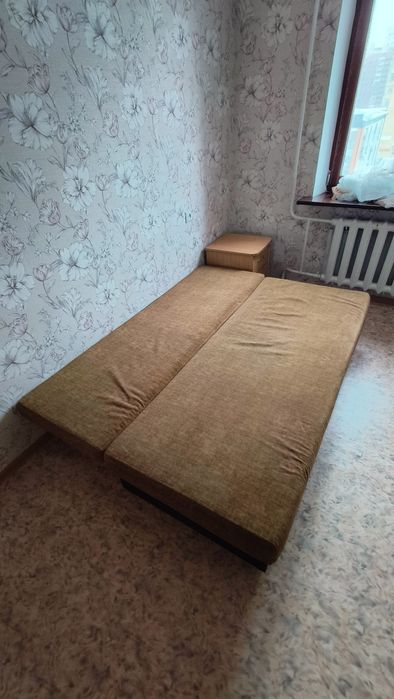 Диван книжка продам срочно