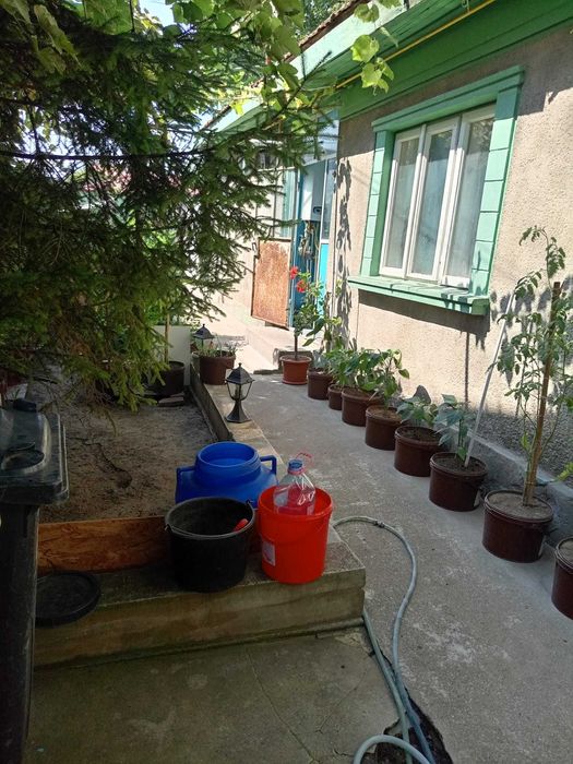 Casa de vânzare km 5 constanta 190.000 euro/meșterul Manole in fața porții statie de microbuz/501m2 ideal investiție mini pensiune/apart hotel