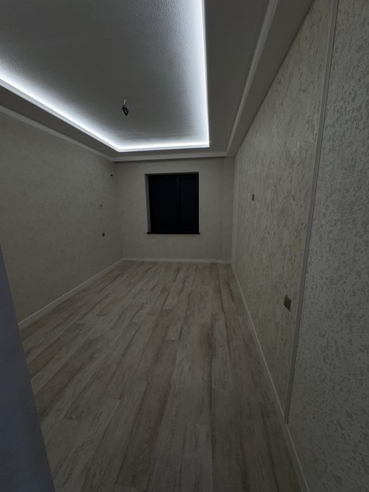 Srochna 3 xonali 90 kv mehnat posti oldida evro remont