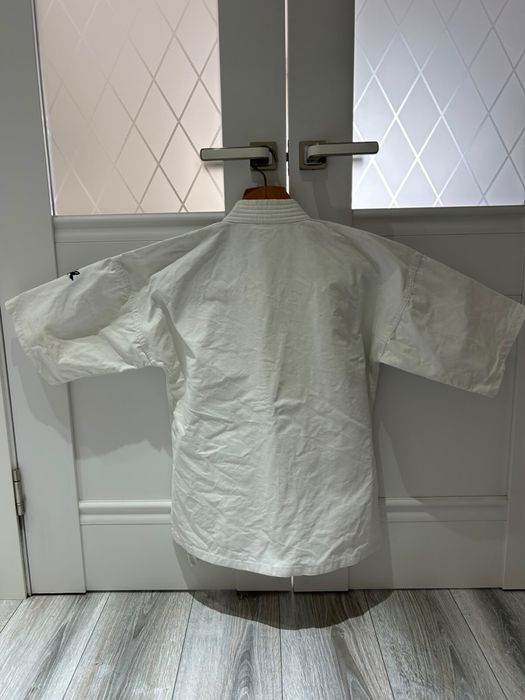 Продам кимоно с экипировкой