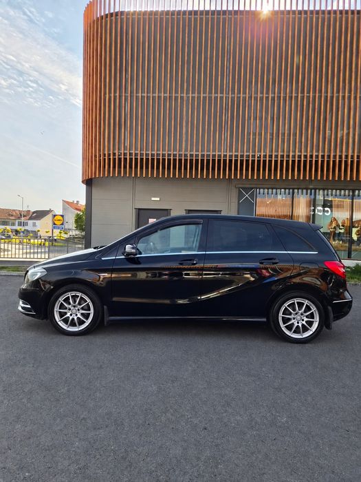 MERCEDES-BENZ B-Class 2012 — imagine 5