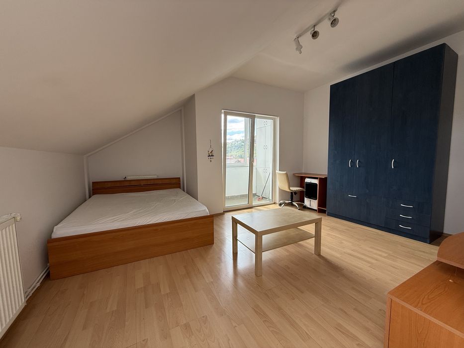 Garsoniera zona Fantanele, cu balcon
