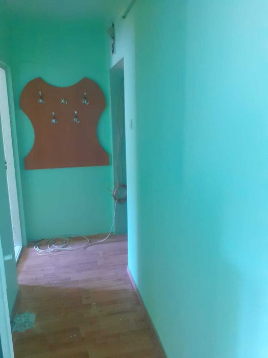 Apartament cu 3 camere de închiriat