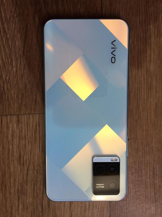 Vivo Y21 срочноооо