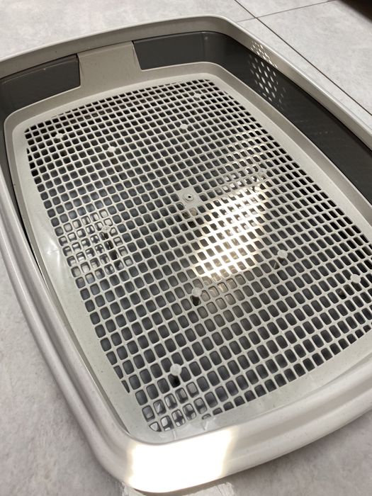 Лоток для кошек с сеткой и бортом!