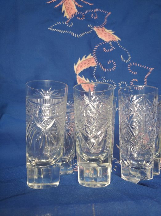 Хрустальный стакан