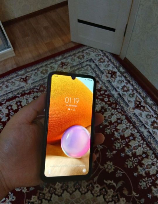 Samsung Galaxy A32 в черном цвете