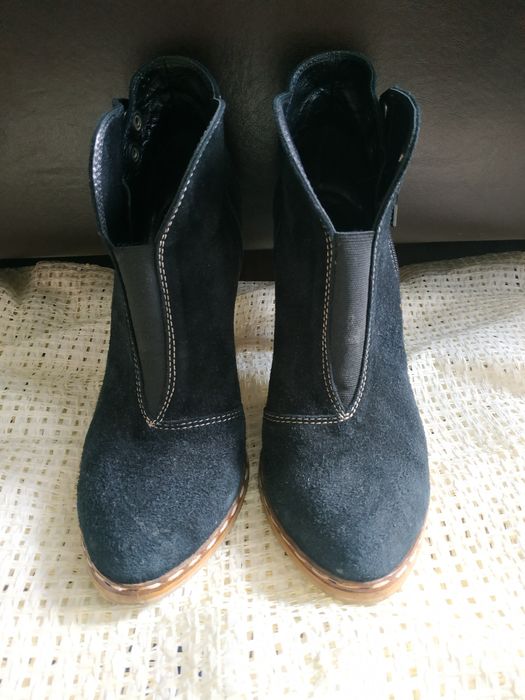 Ботильоны замшевые