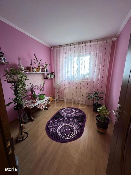 Apartament 3 camere în zona MEHEDINTI