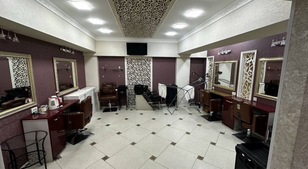 метро Космонавтов|ЦУМ|270м²|Офис|Авиакасса|Клиника|Салон|Office|Rent