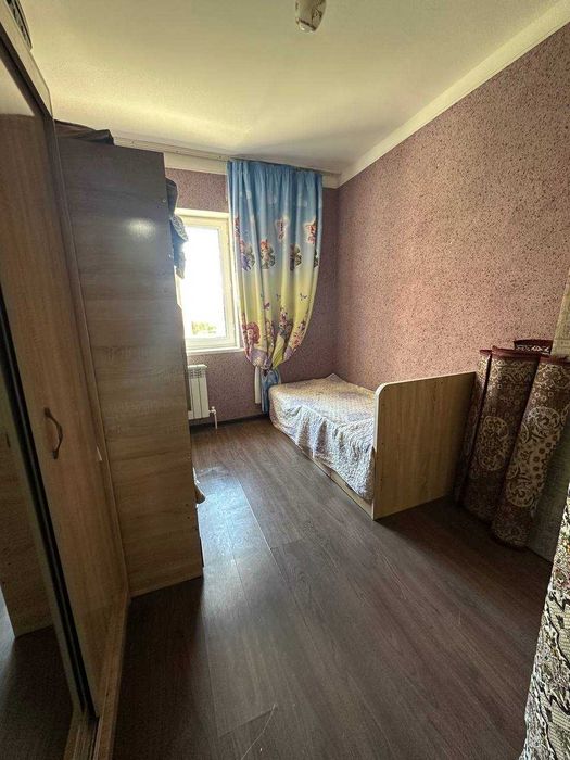 Продаётся 3х комн квартира на 3 этаже Ор-р 7 микрорайон Мегамаркет