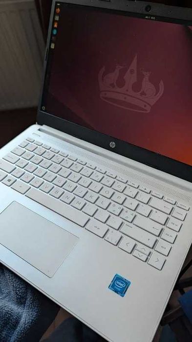 Laptop HP 14s – Funcționează Perfect