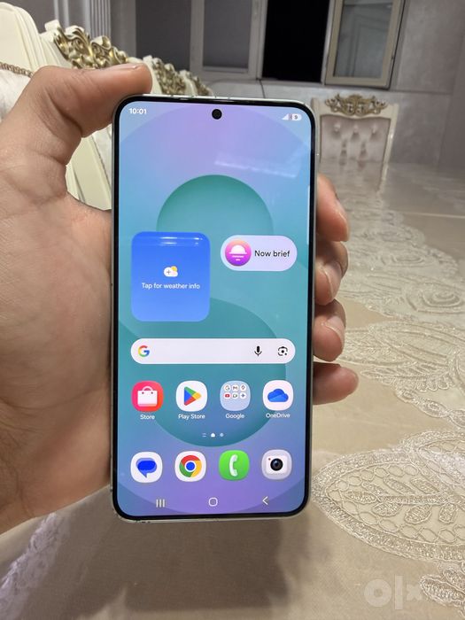 Samsung s25 5g.