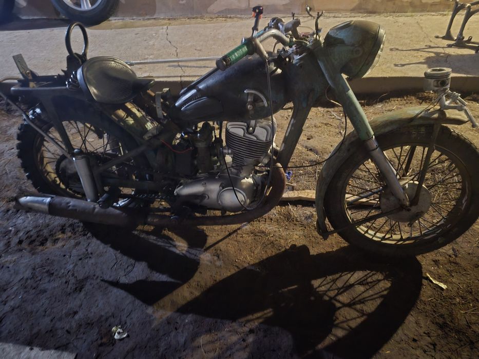 Продам мотоцикл иж 49