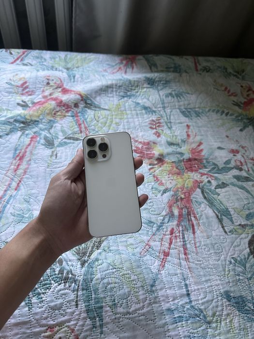 Продаю iPhone 13 Pro в идеальном состояние
