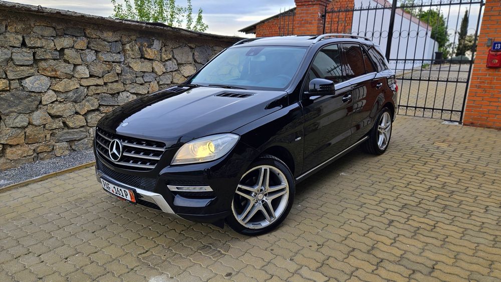 Mercedes ML 350 AMG  Euro 6 [Trapa,Led zi,Soft Clouse] IMPORT ,GERMANIA