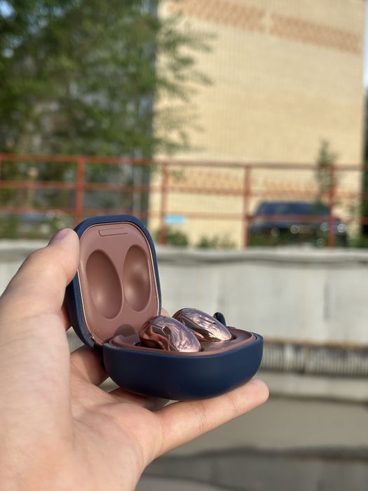 Galaxy buds Live