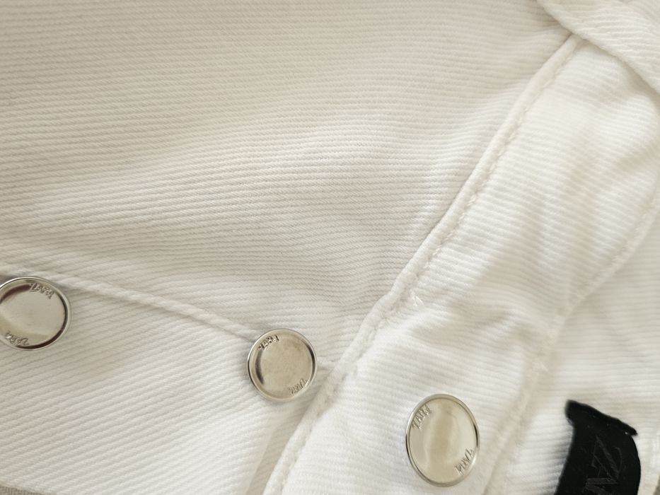 Blugi zara nr. 42