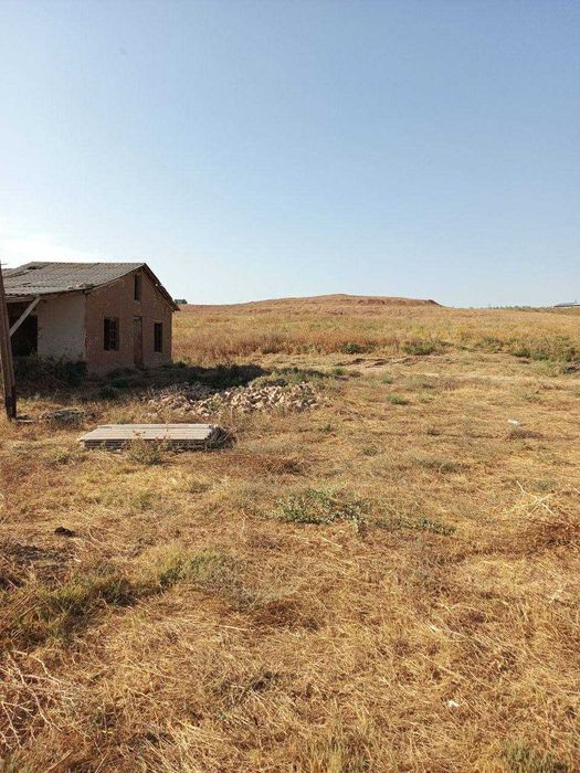 Продаётся земля 400 соток (4 гек) в Таш. области. Майский 1