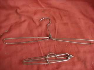 Вешалка плечики для одежды металлические