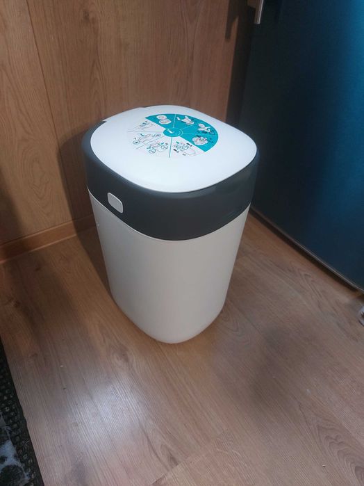 Хигиенен кош за пелени Tommee Tippee Twist & Click